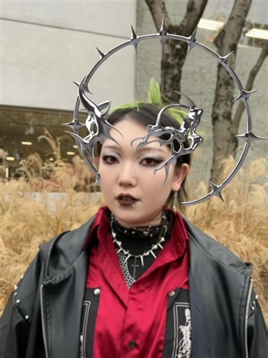 Your face is the canvas. Your ideas are the filter ✨ Masks, glasses try-ons, and playful AR filters — this is Face AR, now available on Kivicube. No code. No 3D modeling. Just upload your assets, tweak the look, and see it instantly on your face — right in the browser. If you’ve ever wanted to create your own face filter, this is the easiest way to start. 👉 Build your first Face AR experience — link in bio. #kivicube #arfilter #webAR #augmentedreality #ARart