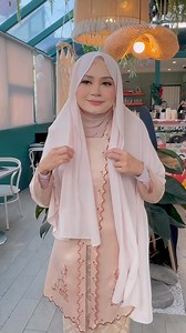 172K views · 2.1K reactions | Tutorial Koleksi Terbaru, Flowy Premium Chiffon Shawl Top Hijab  | Top Hijab | Facebook