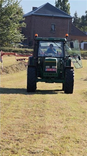 John Deere 6410