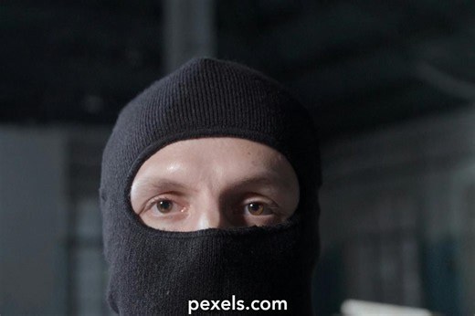 Best Man+eating+pussy+with+a+mask+on Videos