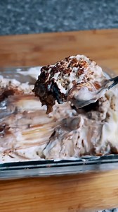 3.9K views · 49 reactions | Receta de TIRAMISÚ casero, la vaina es muy sencilla y se puede hacer rapido. Receta fácil y sencilla para este postre que muchas personas aman. Ingredientes: -1 taza de yogurt griego -1 cucharada de queso crema -1 cucharadita de esencia de vainilla - endulzante al gusto. - media taza de cafe. -pan tajado - cacao en polvo El tiramisú mas rico que puedes hacer. | La Ardilla | Facebook