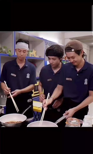 Mastering Chopstick Skills: Cooking Techniques Demonstrated