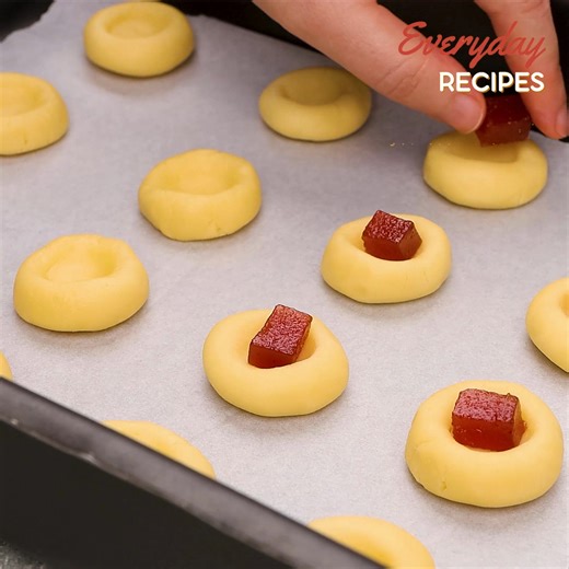 These cookies melt in your mouth, with butter they look like I bought them from a bakery | Everyday Recipes