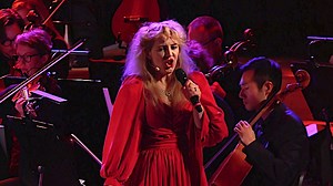 Watch a Towering Orchestral Tribute to Kate Bush: A 40th Anniversary Celebration of Her First Single, “Wuthering Heights”