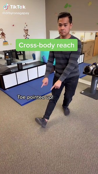 Stretches from @benjamintorresdpt follow him for great content! #tiktokpartner #learnontiktok #hamstrings #hamstringstretch