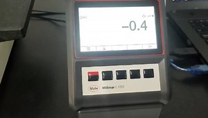 3.C1202显示器的使用方法