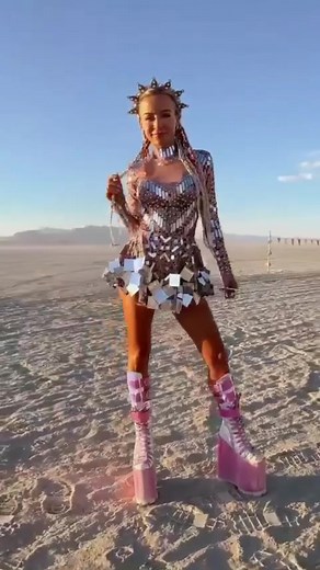 Crown Styles at Burning Man Festival 2022
