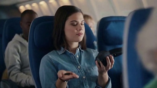 DURACELL TV Spot, 'Headphones'