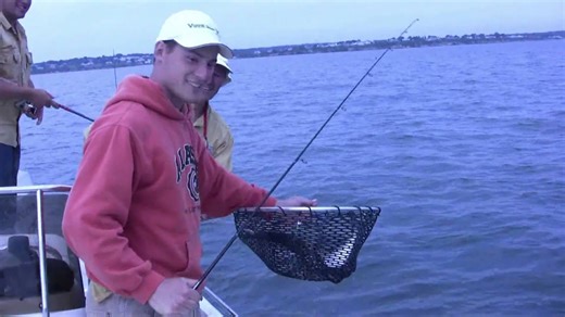 Fluke fishing in Rhode Island - Fishing for fluke with the Viper Spoon and Boa Jig'r