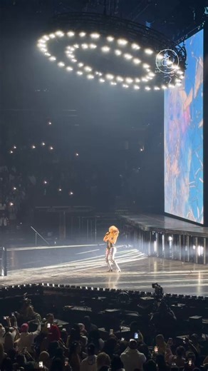 Cardi B performing ‘Press’ at the Little Miss Drama tour in Philadelphia.