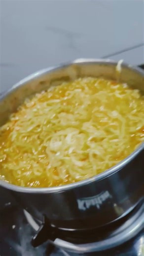 Cheese Maggie 🧀🥖