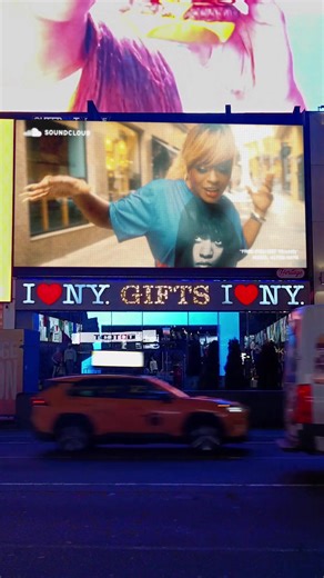 HUGEL & Ultra Naté "Free (You Got To Live)"✨🪩🔥 New Drop 🎧on SoundCloud in TIMES SQUARE, NYC!!🚖 Out Now on Cr2 Records❗in collab with Peace Bisquit ▪️ https://soundcloud.com/cr2records/hugel-ultra-nate-free-you-got-to-live?si=740e7f7d9e244252b2912a8409ead55d&utm_source=clipboard&utm_medium=text&utm_campaign=social_sharing | Ultra Naté