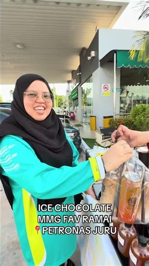 fav ramai , ice chocolate , coffee by tasha di petronas juru arah utara