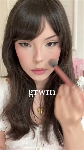 Doll Makeup GRWM Tutorial: Sparkle & Shine