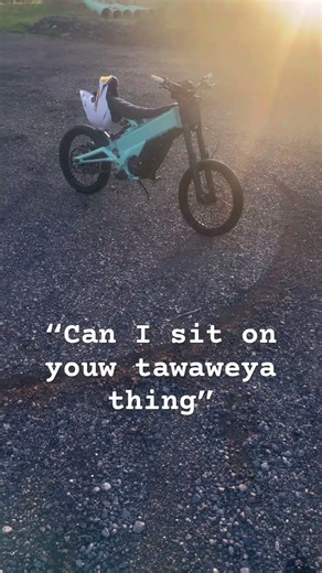 I love my “tawaweya thing” 🫩✌🏻#dirtbike #talariax3 #bikelife #bikelife #ebike #surron #mtb #sub