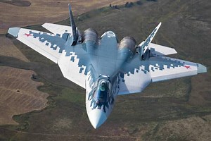 Rússia recebe o primeiro caça Sukhoi Su-57 produzido em série