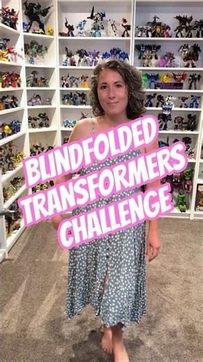 Too handsy feely or just the right amount? ✋🏻🤚🏻 #transformers #shorts