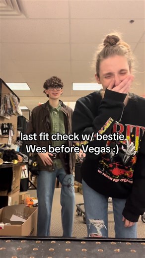 @When We Were Young Fest here I come :) #wwwy #vegas #spirithalloween #festival #panicatthedisco