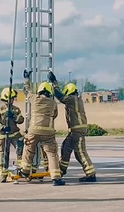 The fantastic new recruits for GFRS have been put through their paces with intensive drills and training as part of their journey to becoming wholetime firefighters. 🎥 Take a look behind the scenes at the incredible training at the Firefighter College 👇 | Gloucestershire Fire and Rescue Service