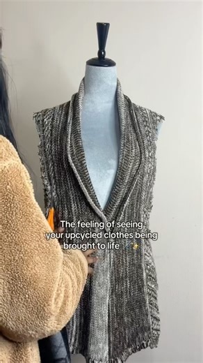 Making upcycled fashion a norm in a fast fashion world ❤️‍🔥🪡 #upcycledfashion #slowfashion