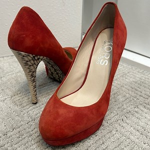 Blood orange Michael Kors heels with snakeskin underneath size 8.5