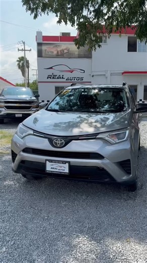 REAL AUTOS on Instagram: "🚙✨ Toyota RAV4 LE 2017 Confiable, cómoda y perfecta para el día a día. Automática | Excelente espacio | Manejo suave 💰 $268,000 💳 Financiamiento disponible 📍 Real Autos 👉 Escríbenos y agenda tu visita #ToyotaRAV4 #RAV4LE #RealAutos #SUV #AutosMonterrey Seminuevos FinanciamientoDisponible"