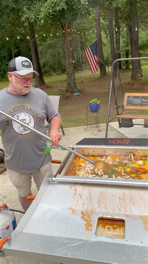 Jerry Duane Mitchell | Louisiana crab boil! #fyp #foodie #deliciousfood #louisiana #maryland #crab #bluecrab #crabboil | Instagram