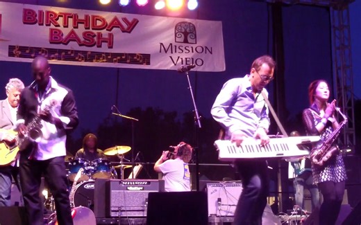 It's All Good - Brian Simpson (Smooth Jazz Family)