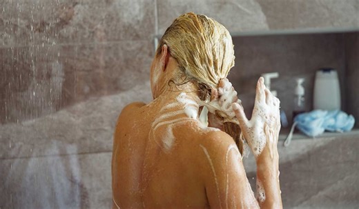 Get 25% Off The Best Shampoo For Breakage In This Sale