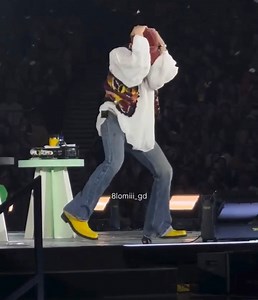 Jiyong "CHANEL" challenge aaaaaaa | International VIPs