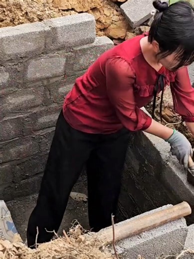 How to Build a Two-Storey Bamboo Frame Pond