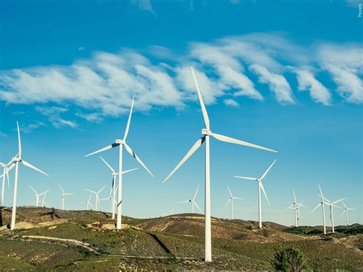Driving safely during high wind conditions