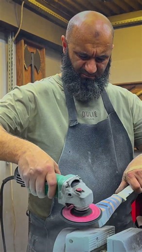 Handcrafted Damascus Knife Making: From Bolster to Blade