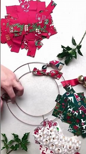 DIY Christmas Rag Wreath | Homemade Fabric Wreath Tutorial | Easy Christmas Craft Ideas #christmas