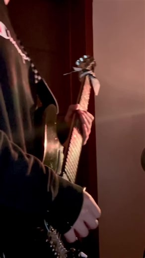 THE HOUSE OF WOLVES COVERRRFUDJFKF #numetal #emo #guitarcover #bmth #sempiternal #metalcore #fyp