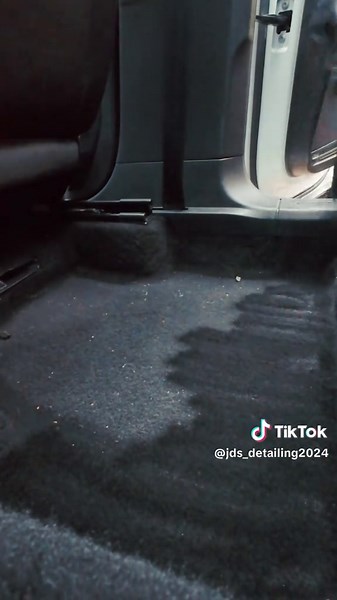 Satisfying Vacuuming #detailing #deepcleaning #asmrsounds #mobiledetailing #asmr