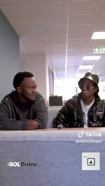 Chopping it up no Grootman u @kwesta 🤝big thanks for the Support and the guidance🙌🔥🤝