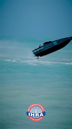 IHRA Offshore Powerboat Series on Instagram: "Flying into 2026 like… 🏁 Happy New Year!!! @ihradragracing #happynewyear #2026 #letsgoracing #ihra #ihraoffshoreracingseries"