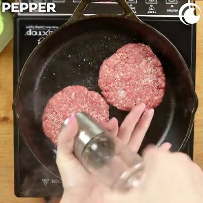 Let's cook Naruto's "Curry of Life" and a chile burger from Boruto ~ ✨🍴✨ | Crunchyroll