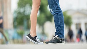 Pacaran Sehat untuk Remaja: Hindari Ciuman Bibir