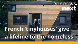 These tiny houses are helping homeless people — in more ways than one! 🏠 This social project, developed by French organisation AMISEP, is designed to offer people in precarious positions the opportunity to own homes and also gain practical experience in construction. See more 👇 | Euronews Next