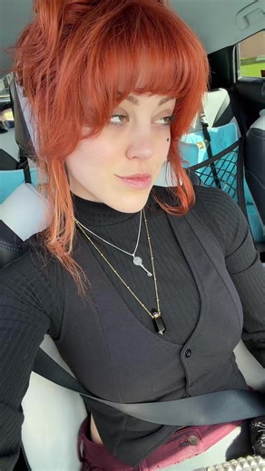 molly stewart ™ (@leavemollyalone)’s video of molly you are in danger