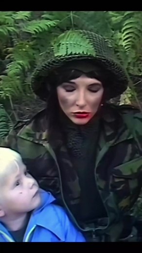 Army Dreamers - Kate Bush (1980) Lyric Video