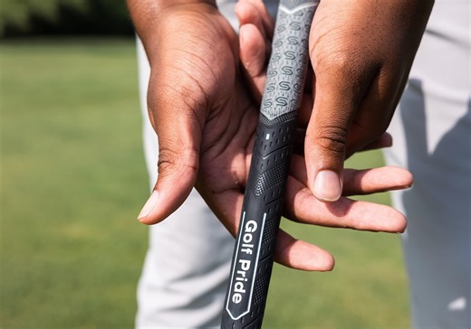 Are You Holding The Club Wrong? 5 Golf Grip Mistakes to Avoid