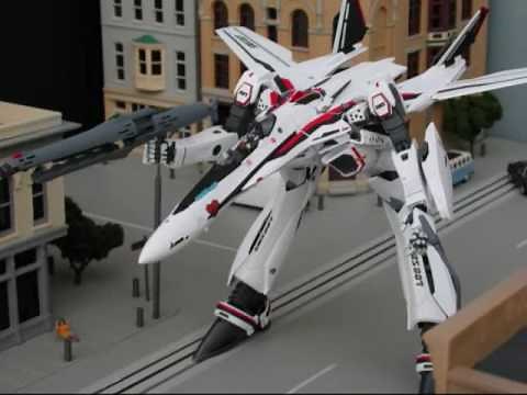 Macross Frontier Diorama: Ranka's Rescue