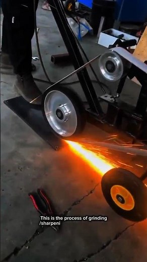Powerful Belt Grinder Machine – Metal Grinding Process With Massive Sparks