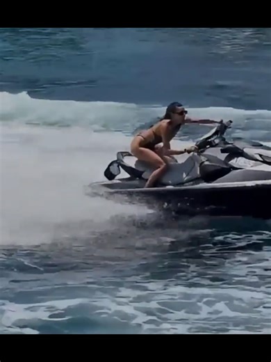 Don't worry...The boat is ok...Just some minor scratches 😆 #jetski #boating #accident #fail