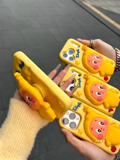 哇塞也太可爱了吧星星人支架手机壳~好朋友我们一人一个一起用！#手机壳 #Twinkle #star #cutecover #cutephonecases