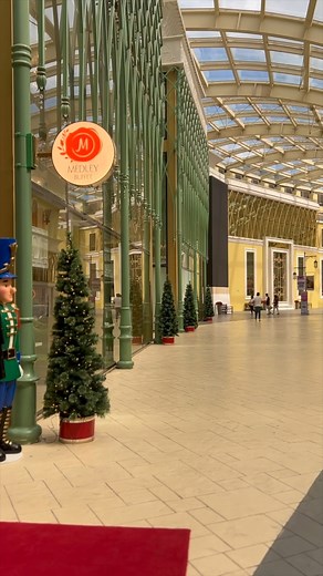 53K views · 65 reactions | Indulge in the ultimate Medley Buffet experience with the Best of Manila crew. We LOVED the Medley Buffet experience and we're thrilled to share our top-notch tips on how to savor every moment! Have more tips to add? Let us know! #MedleyBuffet #BestOfManila #FoodieTips | Best Of Manila | Facebook