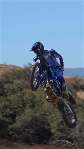 Yamaha’s class-leading KYB suspension returns for the new 2026 YZ450F with an updated rear shock and a revised speed-sensitive fork improving ride quality and bump absorption across the track. Keep an eye out for the reviews from SwapMotoLive and CycleNews. #Yamaha #YZ450F #VictorYZone #Motocross #BLUCRU #Motorcycle #CahuillaMX #SwapMotoLive #CycleNews | Outlaw Motor Sports | Facebook